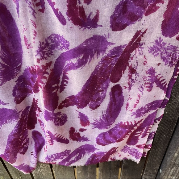 Feather Scarf In Pink Magenta & Burgundy - Picture 6 of 8